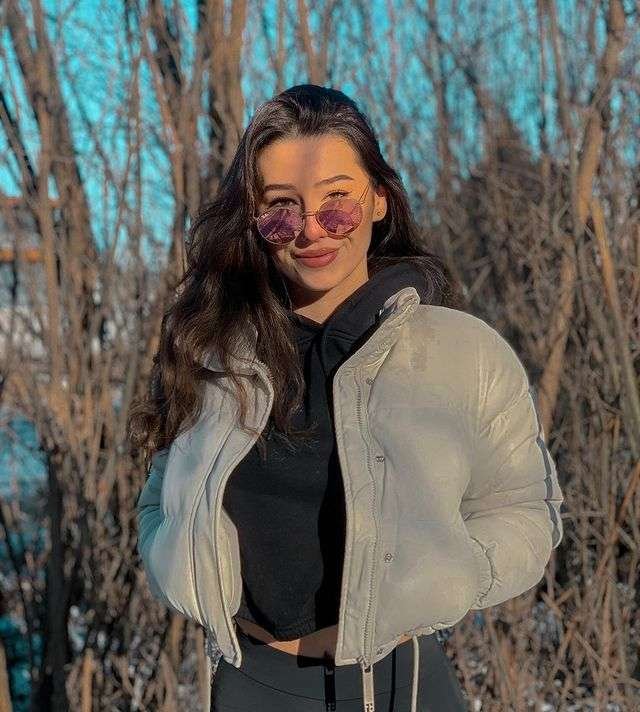 Alexa Ukraine escort in Delhi (2)