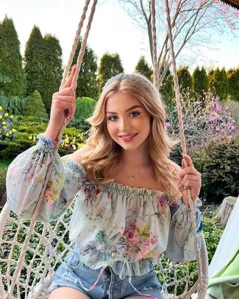 Larissa VIP European Escort in Delhi (3)
