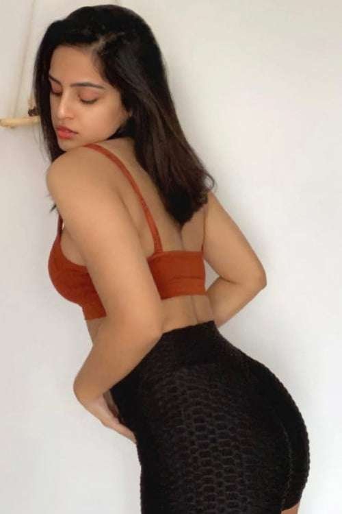 Monika Noida Escorts in Delhi (2)