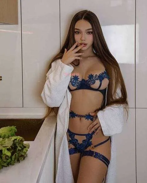 Kovaliuk Russian Escorts in Delhi (3)