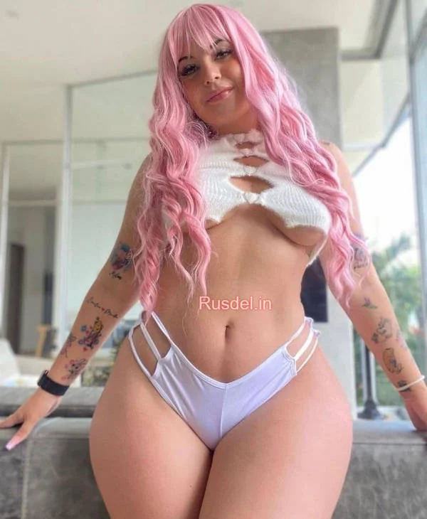Nora milf Russian escort in Dubai
