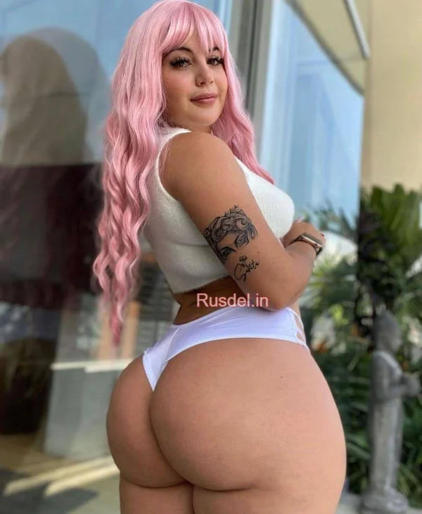 Nora milf Russian escort in Chandigarh