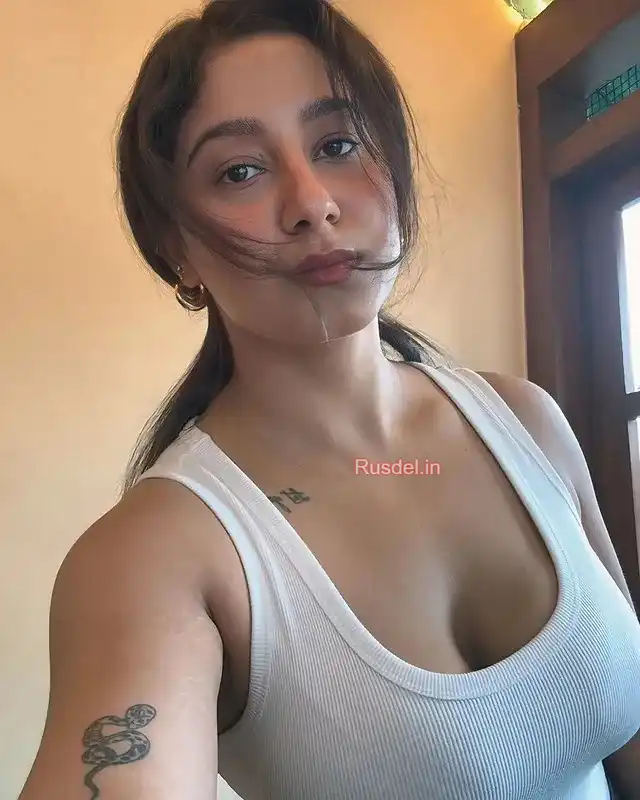 Shayra Independent escort in Dubai