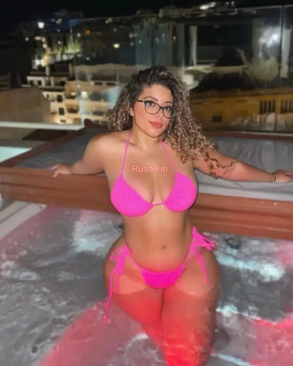 Hebe Russian Escort in Chandni Chowk, Delhi (3)