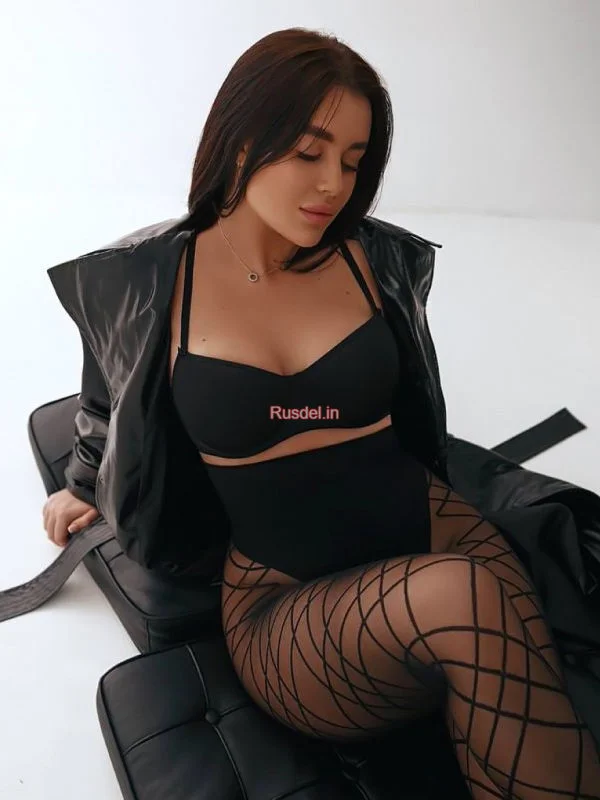 Lisa Russian Escort in Nehru Place Delhi (3)