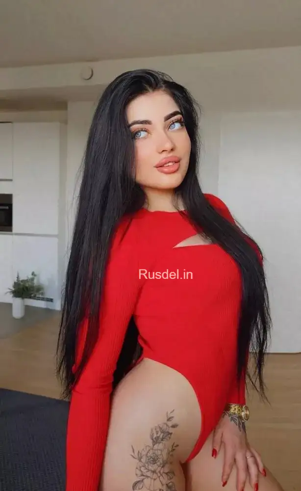 Kitti Russian escort in Indore